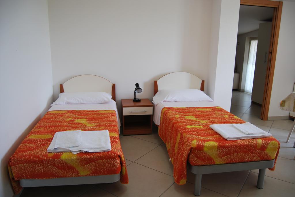 Hotel Europa Nereto Zimmer foto
