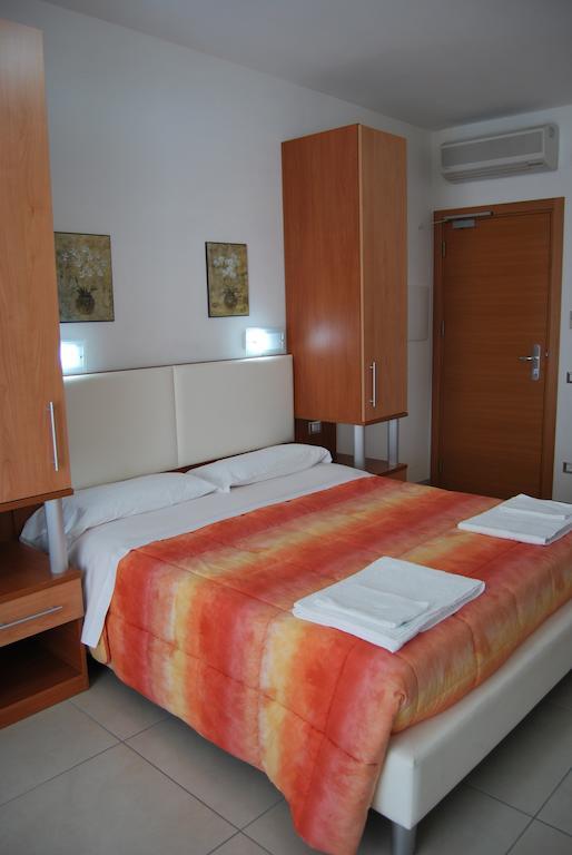 Hotel Europa Nereto Zimmer foto